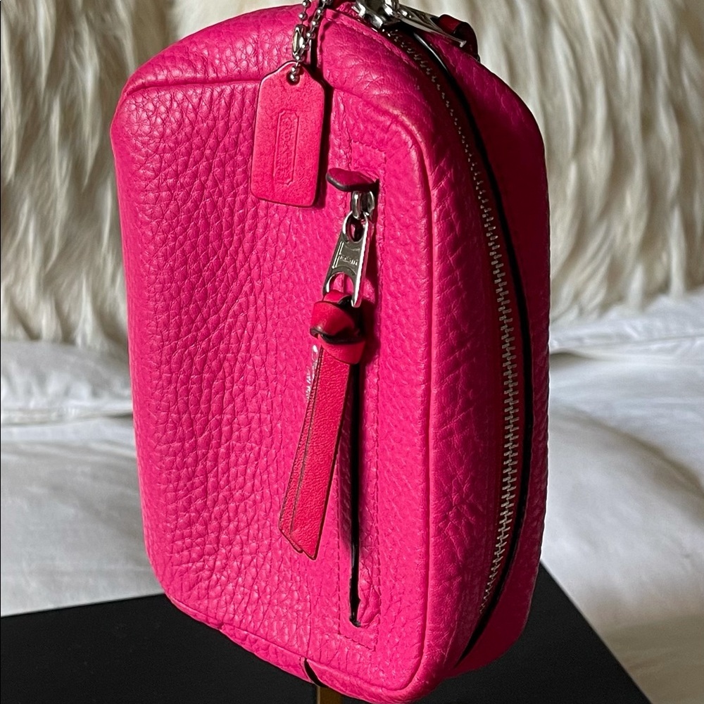 Coach Wristlet~Pink